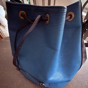 SUNDAY PRICE DROP! Louis Vuitton Blue Epi Leather Drawstring Hobo Bag